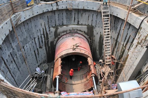 大路镇水泥自来水管道清洗施工